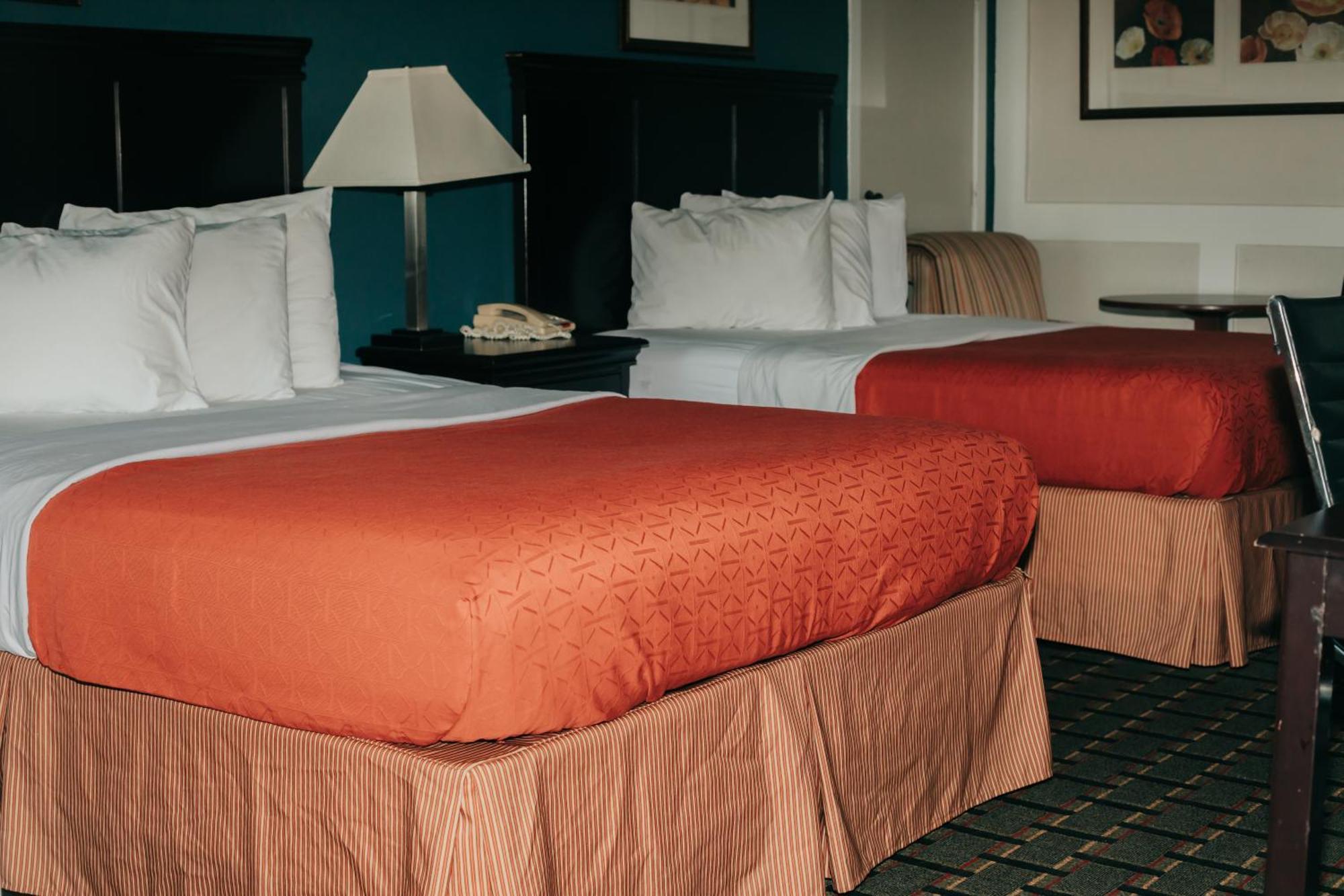 Victorian Inn & Suites Накоґдочес Екстер'єр фото