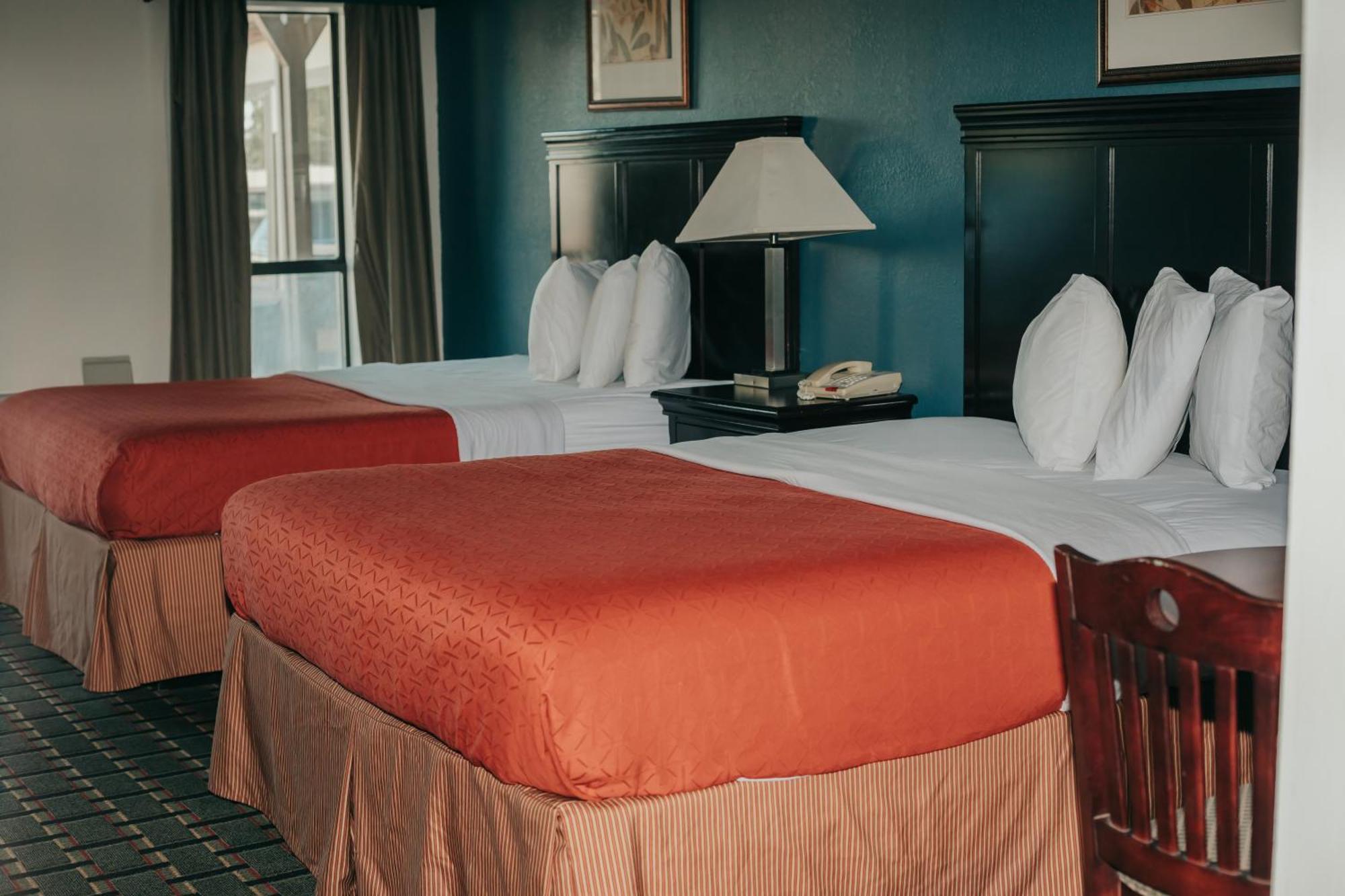 Victorian Inn & Suites Накоґдочес Екстер'єр фото