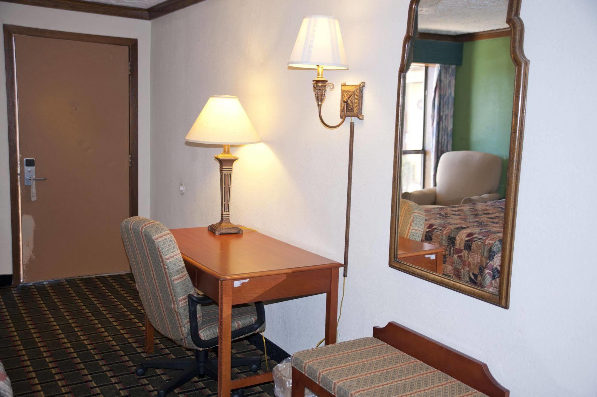 Victorian Inn & Suites Накоґдочес Екстер'єр фото