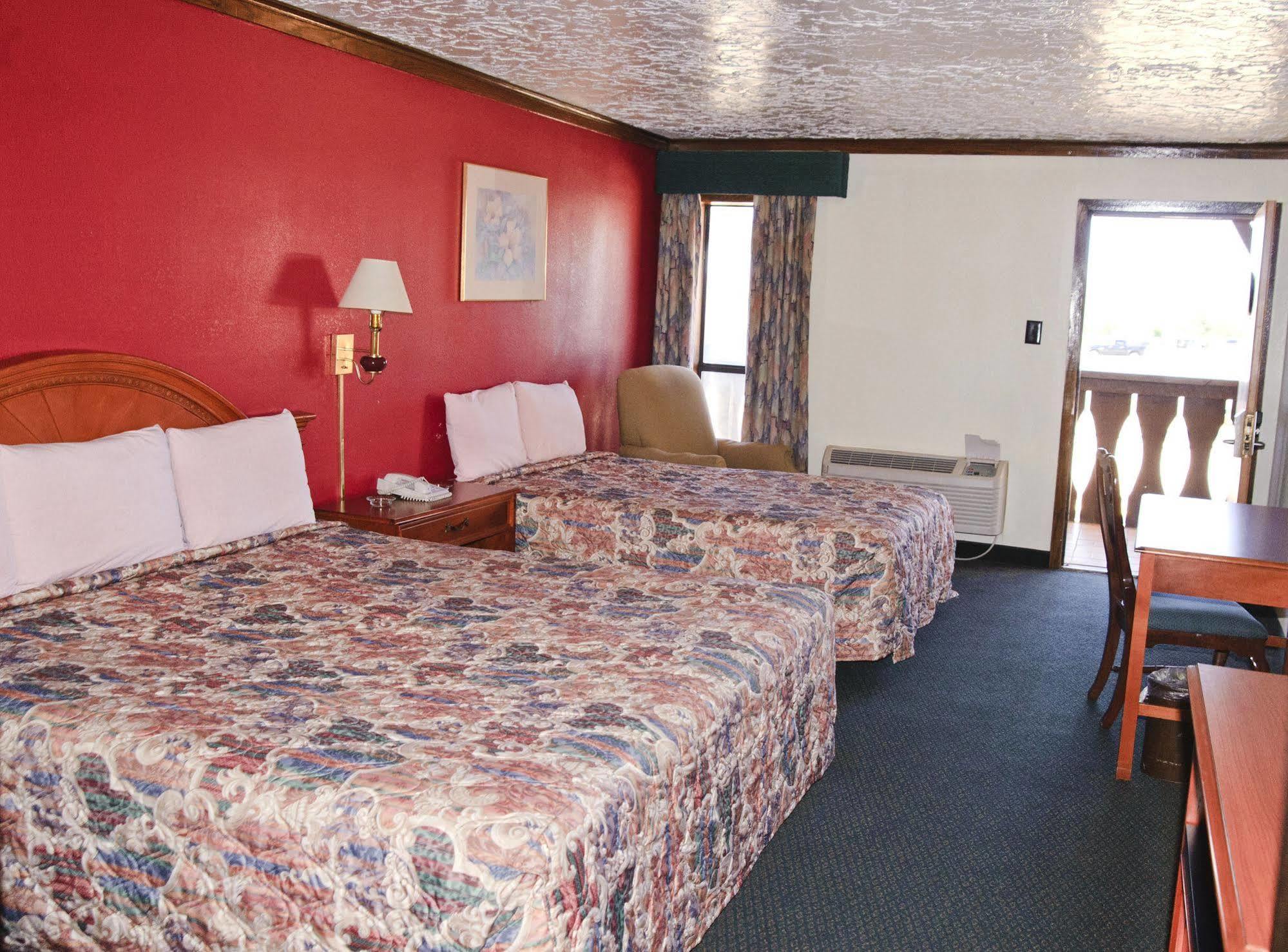 Victorian Inn & Suites Накоґдочес Екстер'єр фото