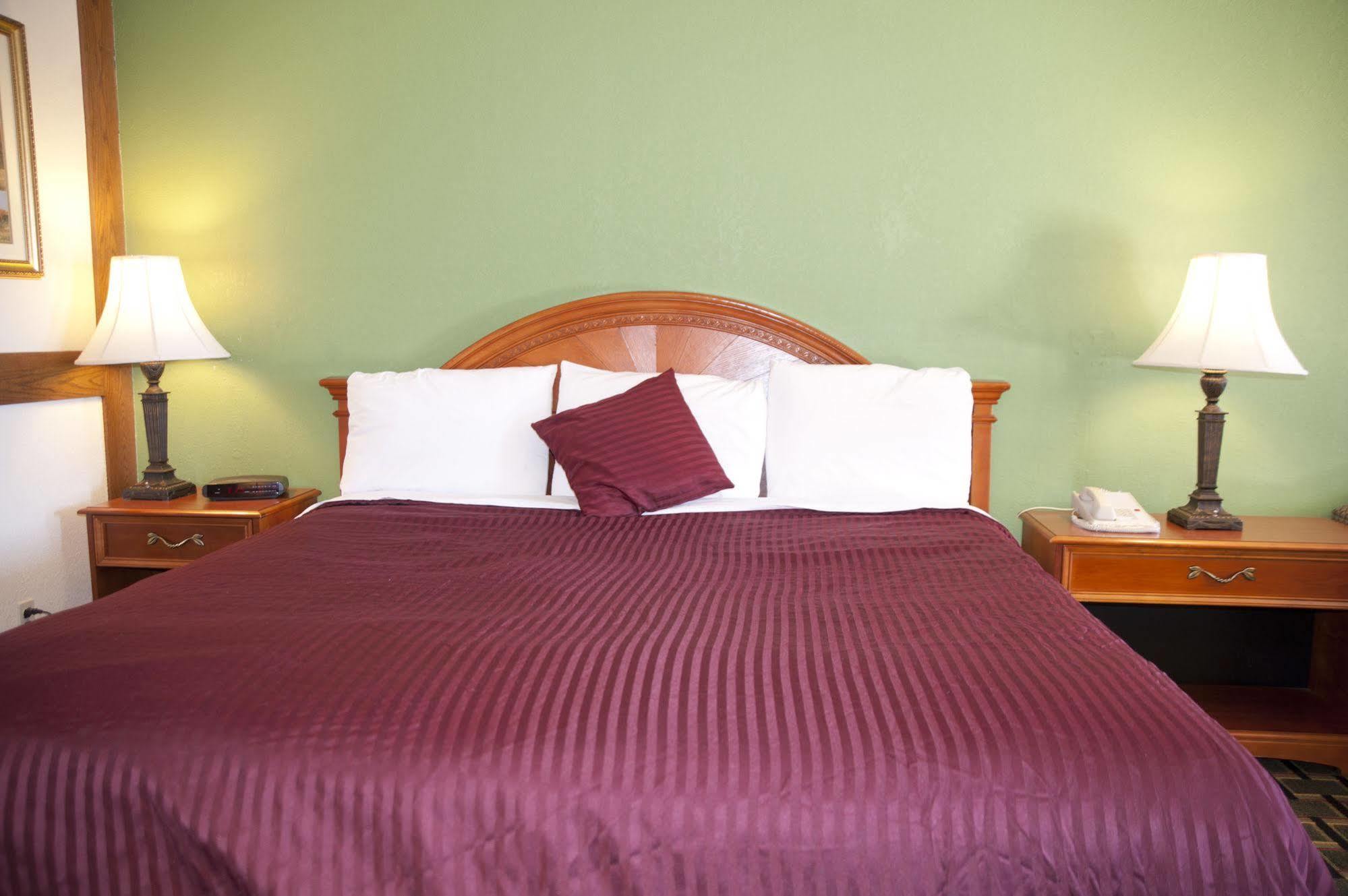 Victorian Inn & Suites Накоґдочес Екстер'єр фото