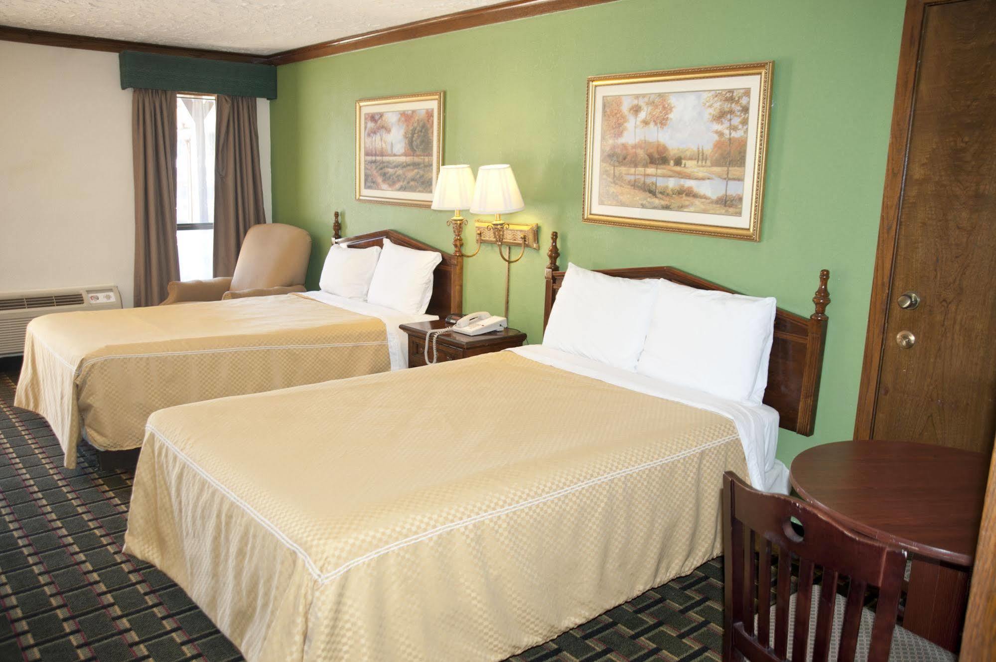 Victorian Inn & Suites Накоґдочес Екстер'єр фото